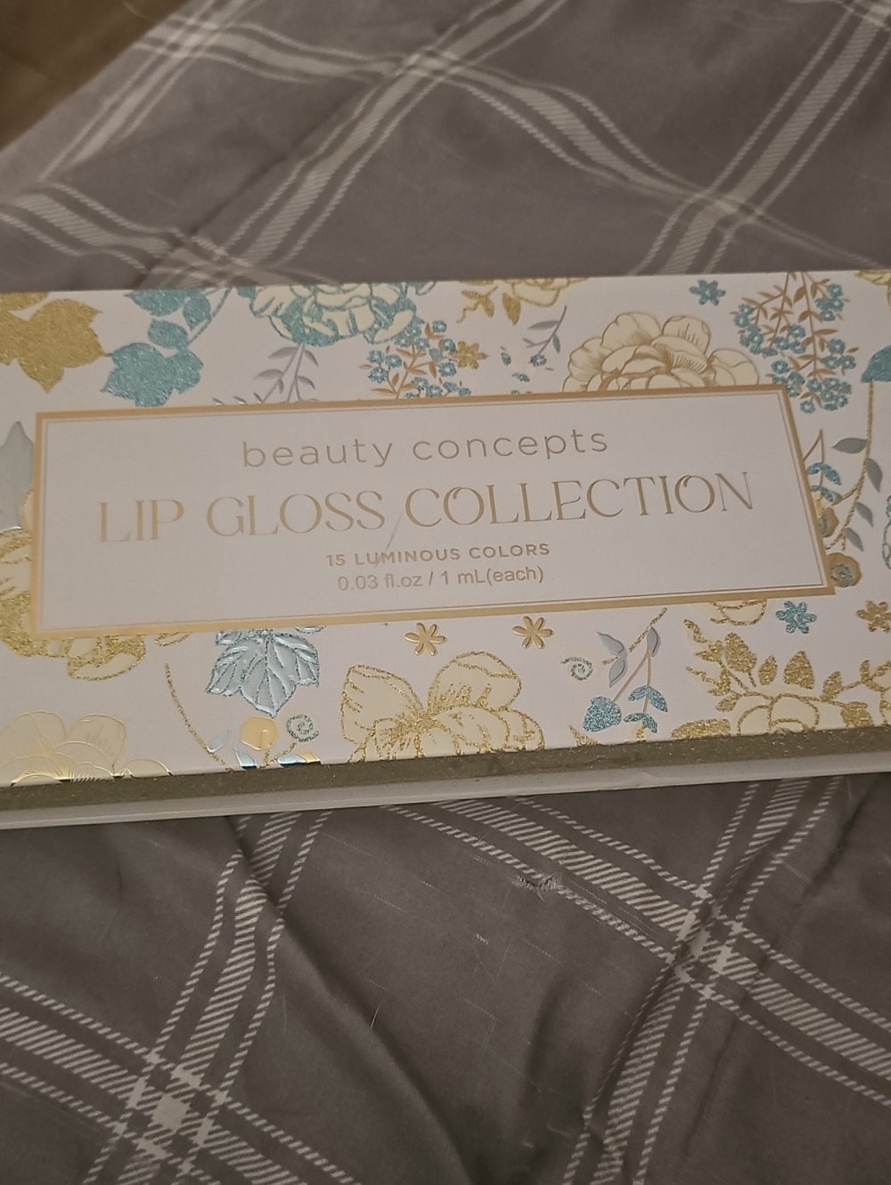 Beauty Concepts Lip Gloss Collection – 15 Luminous Shades (Cream & Gold Accents)